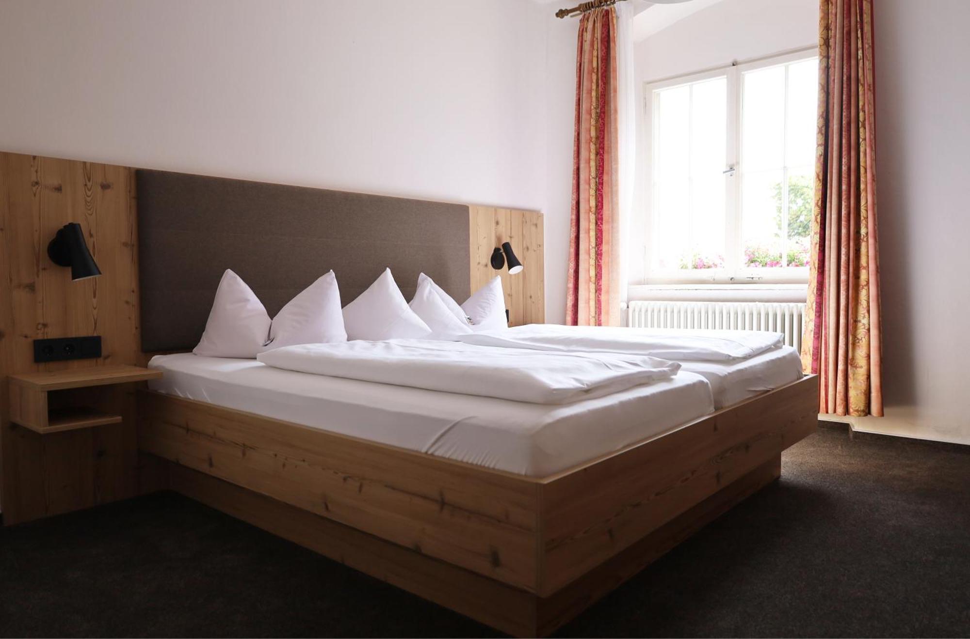 Hotel Gasthof Zur Post Wolfegg Exteriér fotografie